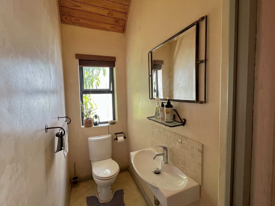 To Let 2 Bedroom Property for Rent in Kylemore Western Cape